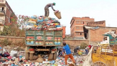 बन्चरेडाँडा जाने सडक स्तरोन्नति गरिँदै, काठमाडौंकाे फोहोर व्यवस्थापन प्रभावित हुने